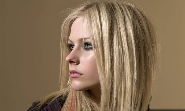 Biography of Avril Lavigne
